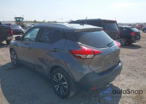 2018 Nissan Kicks Sv from USA, damaged, VIN 3N1CP5CUXJL517155